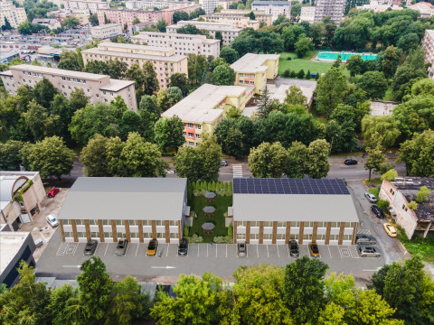 1757660189_68_exterior1.jpg